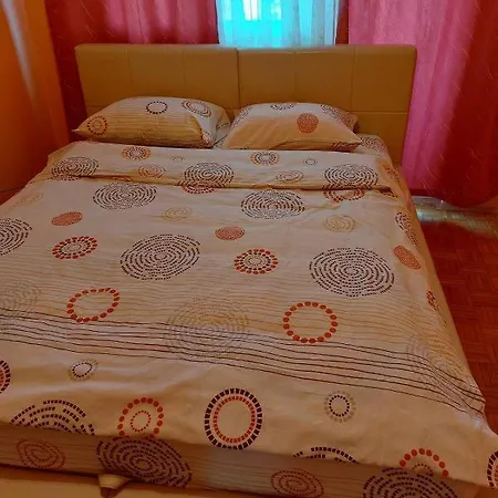 Apartman Una *